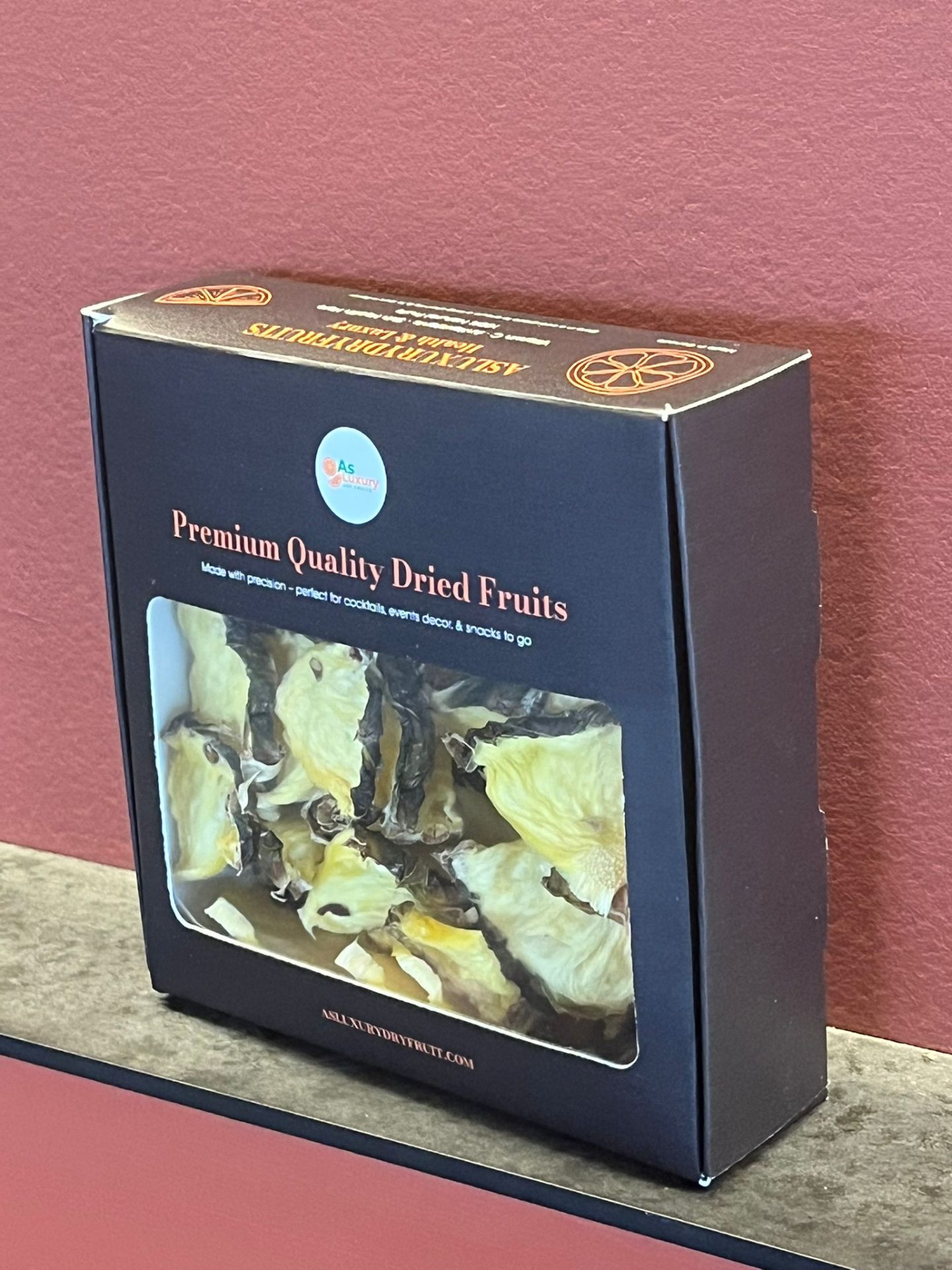 Dried pineapples brand box