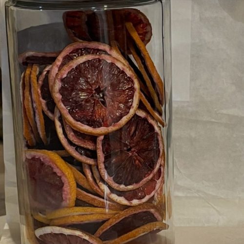 150+ pieces dried blood oranges. Wholesale available