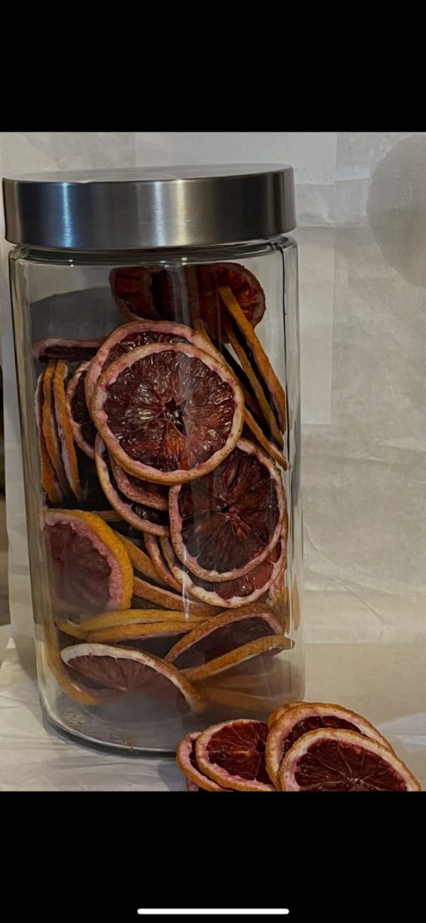 150+ pieces dried blood oranges. Wholesale available